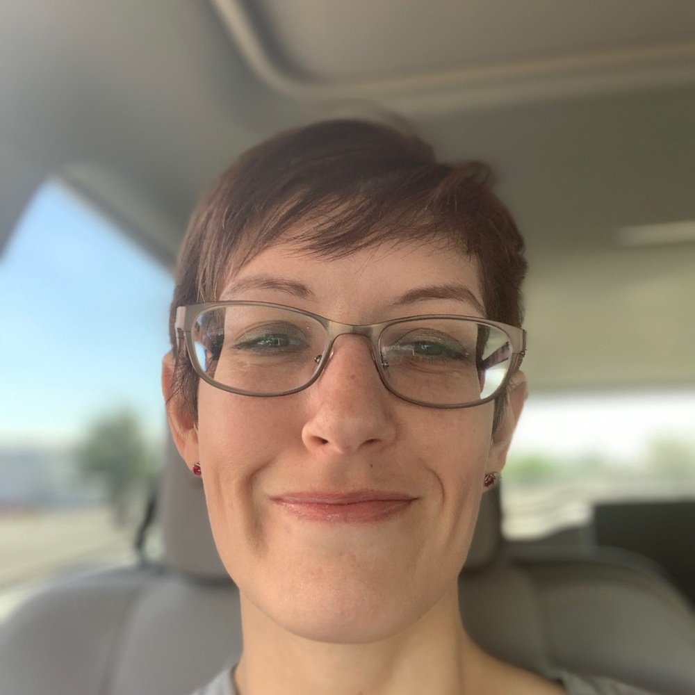 Meet your Posher, Sara